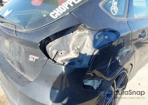 2017 Ford Focus из США, поврежденный, VIN 1FADP3L95HL333271